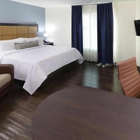 Candlewood Suites - Celaya By Ihg Exterior foto
