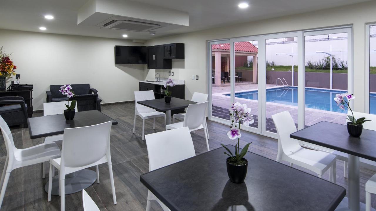Candlewood Suites - Celaya By Ihg Exterior foto