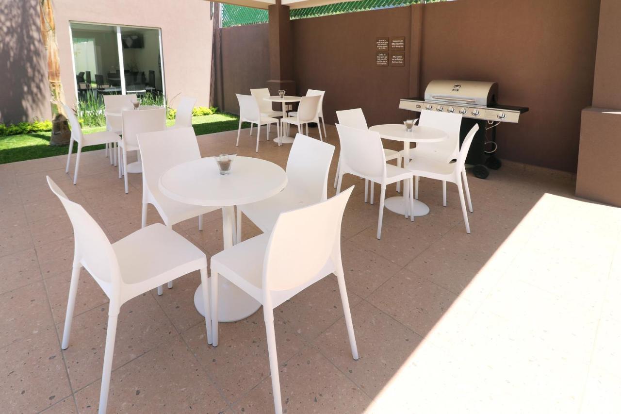 Candlewood Suites - Celaya By Ihg Exterior foto